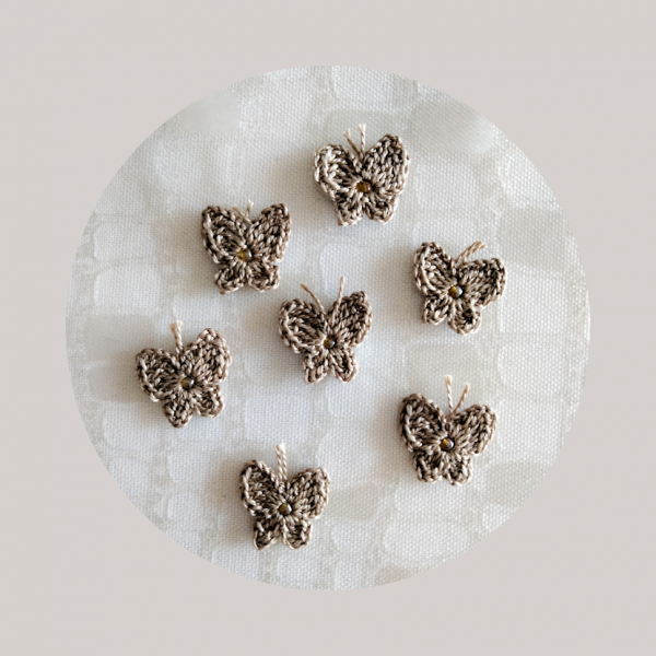 Petit papillon appliqué "Brun doré"