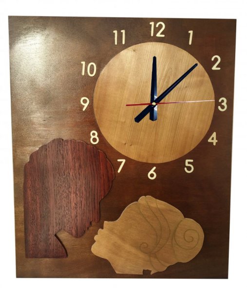 Horloge géante "le baiser"  en bois