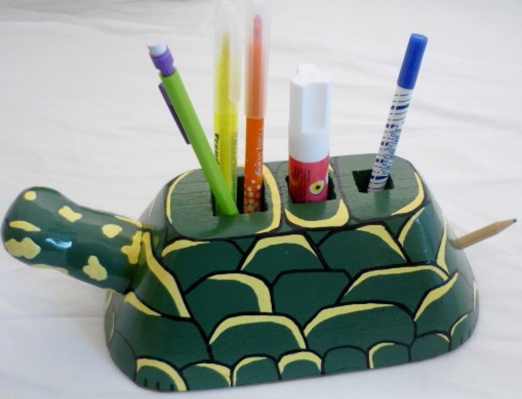 Set de rentrée scolaire bois model : tortue Pot a crayon et Porte manteau mural a une patère