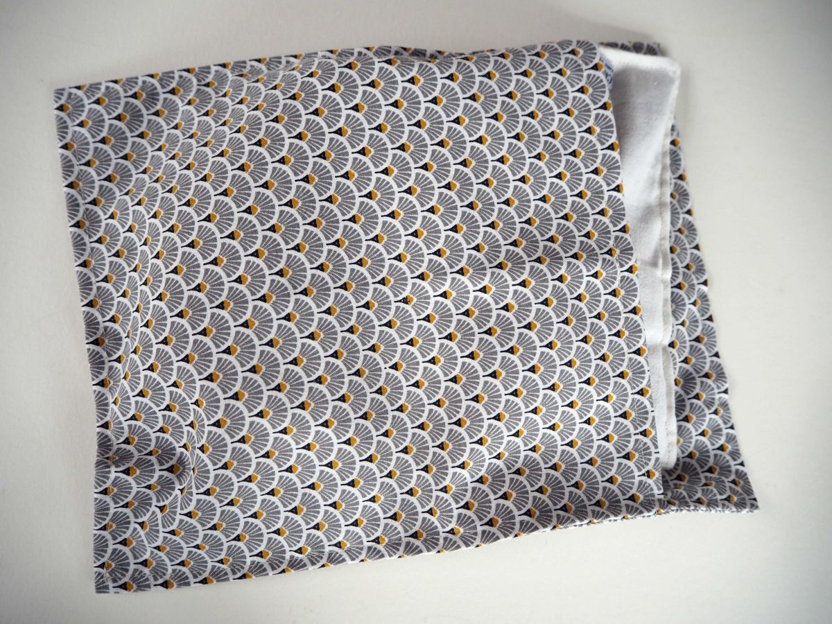 Bouillotte coton déhoussable 23x30cm  , tissu japonisant éventails gris