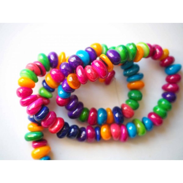 Cordon de 90 perles nacre irrégulières colorées, perles de coquillage, 38cm