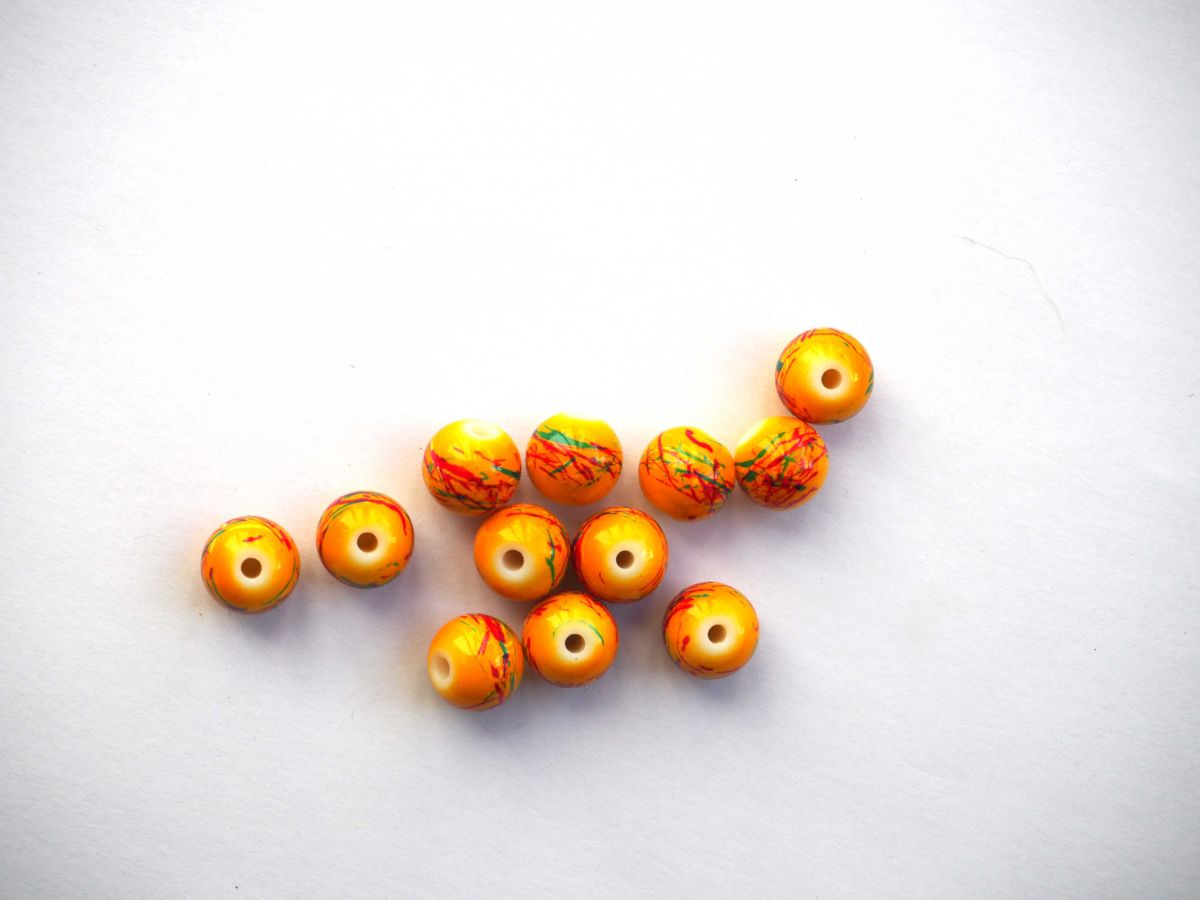 Lot 12  Perles verre  jaune 10mm avec traits colorés, collier bracelet 