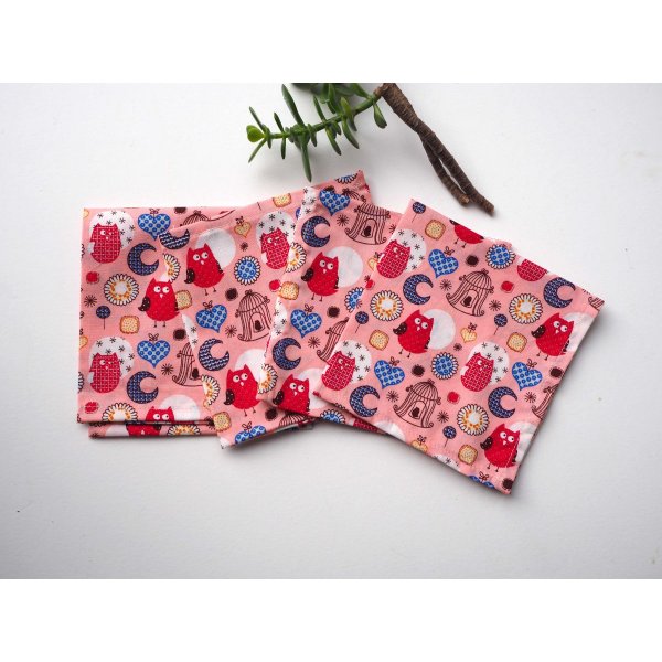 Petit mouchoir/serviette, coton , lavable, réutilisable, 27x27cm, rose chouettes rougess