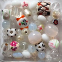 50 perles verre tons blancs de 5mm à 25mm