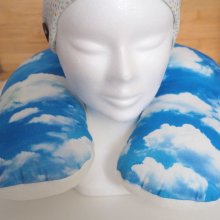 Coussin de nuque, de repos, tour de cou, la tête dans les nuages, impression numérique