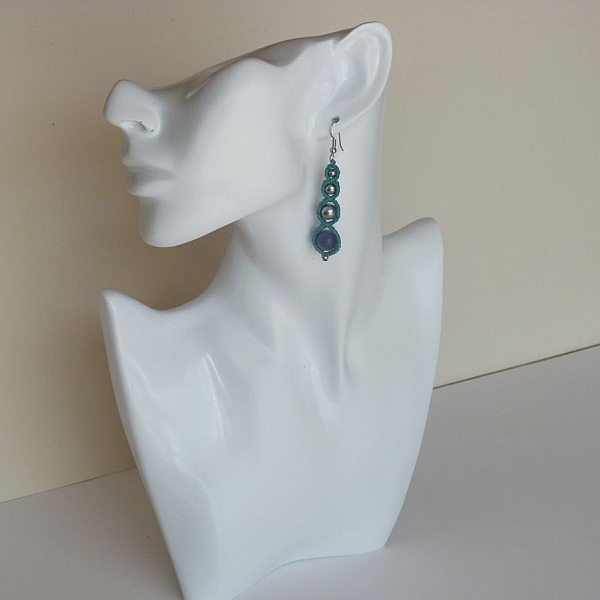 Boucles d'oreilles en micro-macram&eacute; vert turquoise