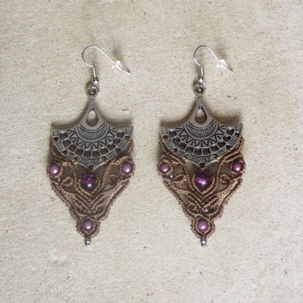 Boucles d'oreilles  kaki en micro-macram&eacute;