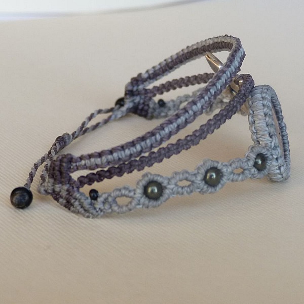 Bracelet multi-rangs 3 en 1 gris clair et mauve en micro-macram&eacute;