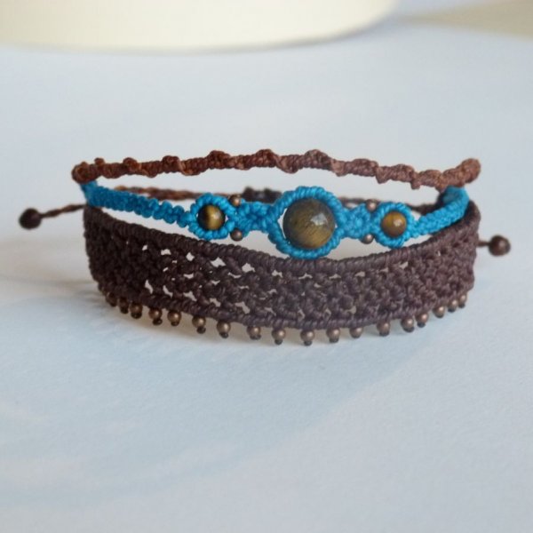 Bracelet multi-rangs 3 en 1 marron et bleu turquoise en micro-macramé