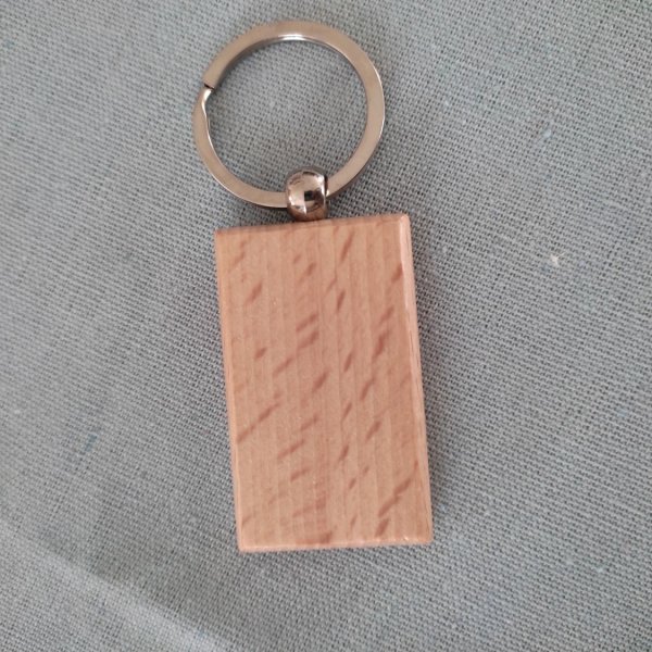Porte-clefs bois personnalisable, dessin enfant, gravure au laser;  travail artisanal
