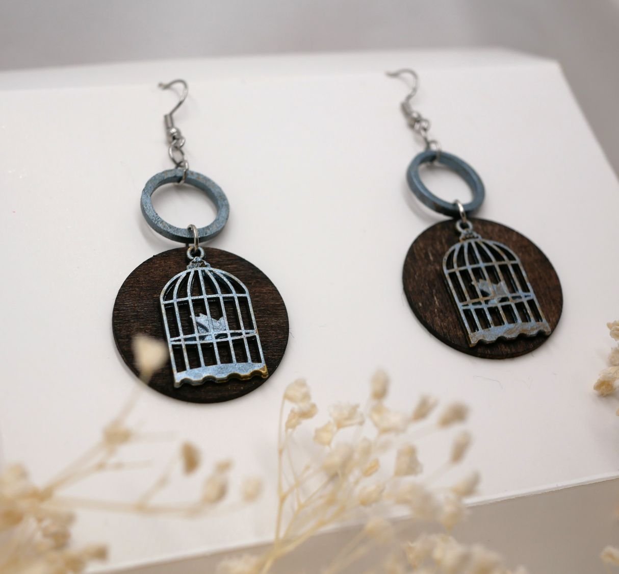 Boucles d'oreilles graphiques en bois noyer pendentif Cage à oiseau