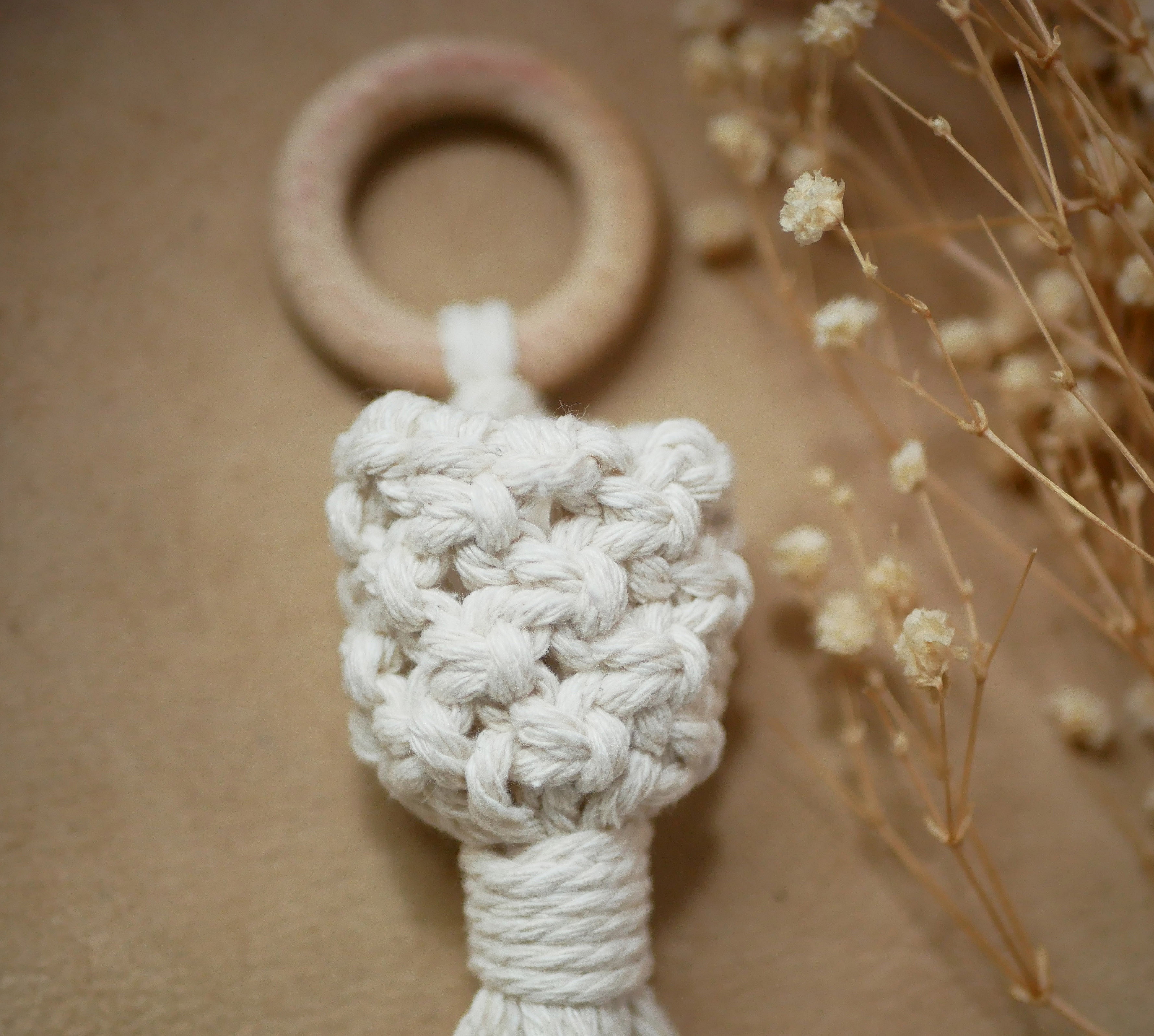 Mini suspension pour plantes en macram&eacute; corde coton &eacute;cru ou rouille