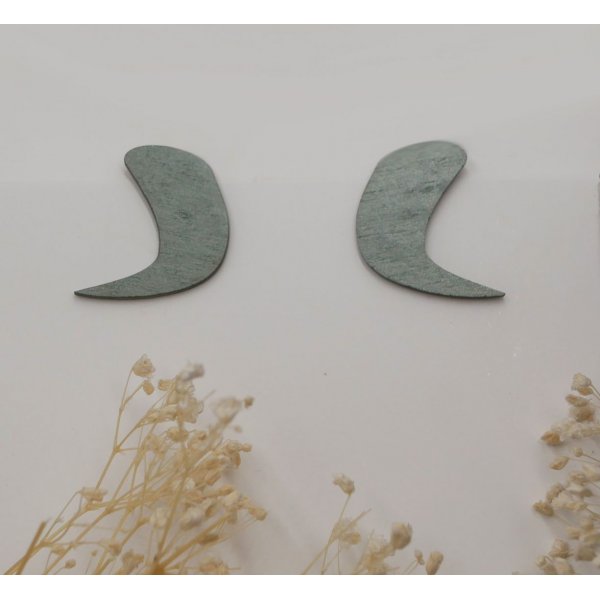 Puces d'oreilles graphiques en bois gris m&eacute;tallis&eacute;