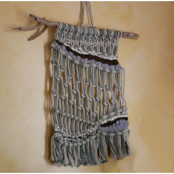Tenture murale en macram&eacute; au duo de cordes et tissage de laines