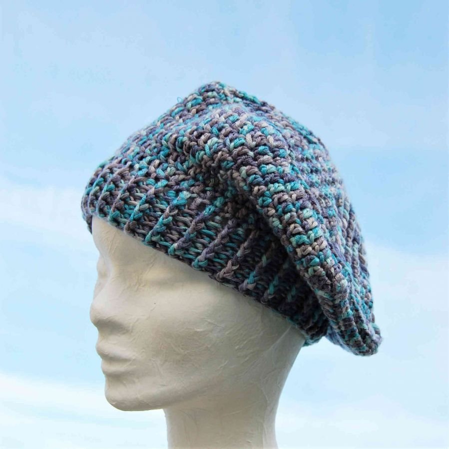 Beret enfant couleur gris, bleu, turquoise, blanc