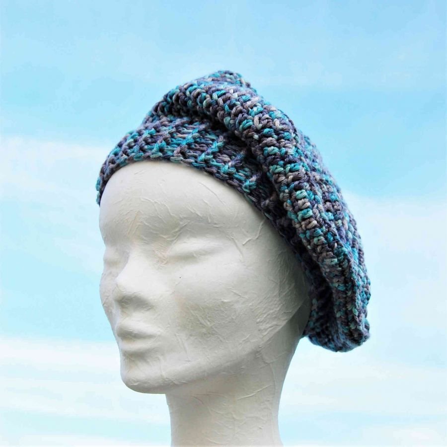 Beret enfant couleur gris, bleu, turquoise, blanc