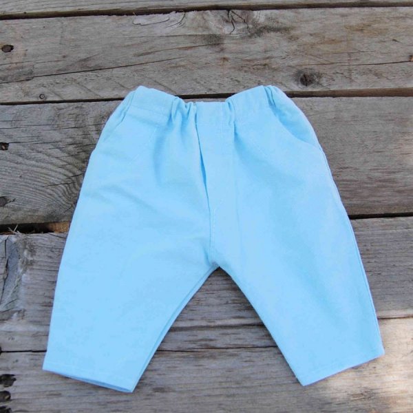 Pantalon poupée de couleur turquoise