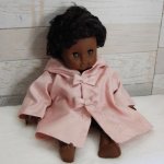 Manteau rose vénitien pour poupée