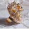 Bague Poudre de Riz brodée avec des cristaux de Swarovki façon vintage et des perles de Culture