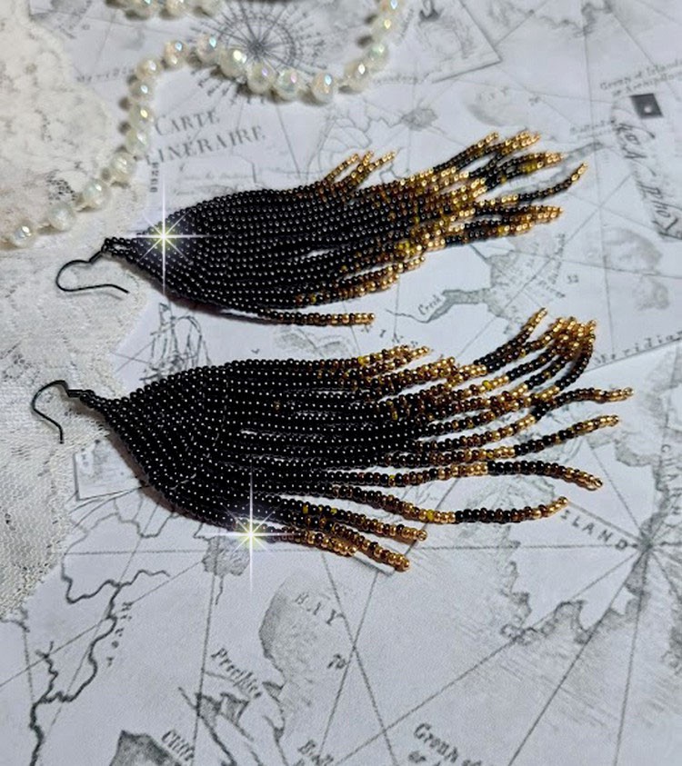 BO Atmosphère montées avec des perles de rocailles japonaises en verre et des crochets noires laiton