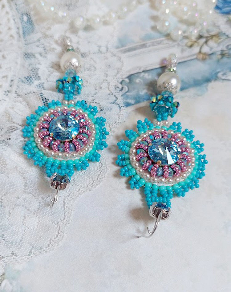 BO Beauty Alicia Blue brodées avec rocailles, perles Cristal Swarovski et crochets en Argent 925