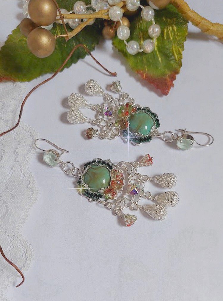 BO Blush Light green montées avec cabochons, estampes, breloques, perles Cristal Swarovski
