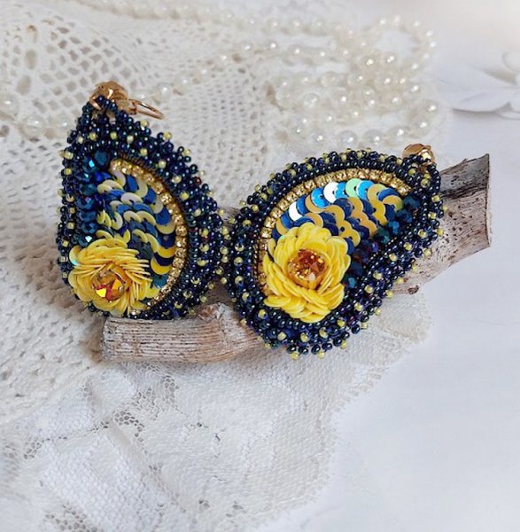 BO Cara Royal Soleil brodées avec perles verres, sequins, rocailles et perles Cristal Swarovski