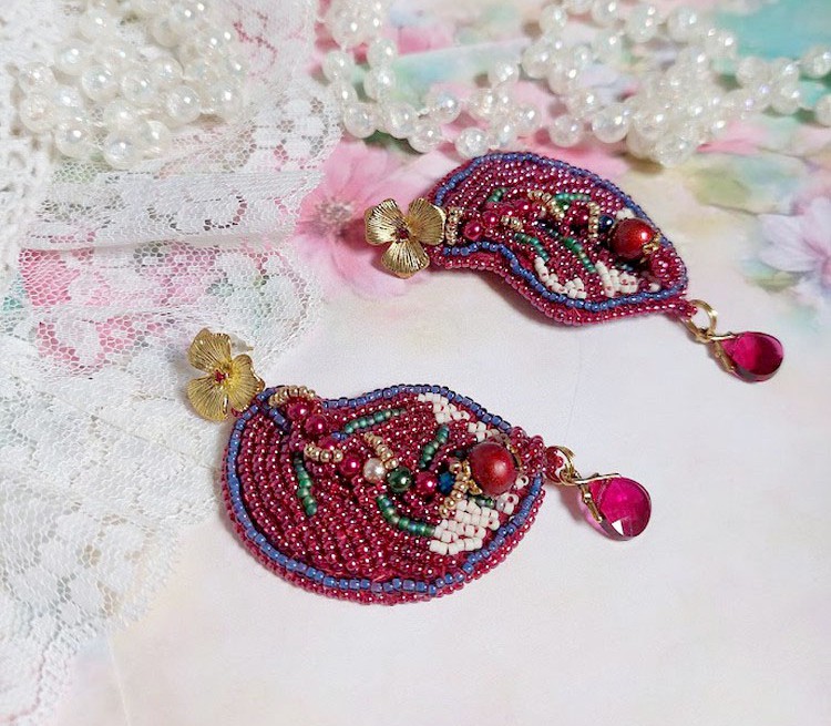 BO Enchantement d'Automne brodées avec rocailles, perles rondes nacrées et cristaux Swarovski