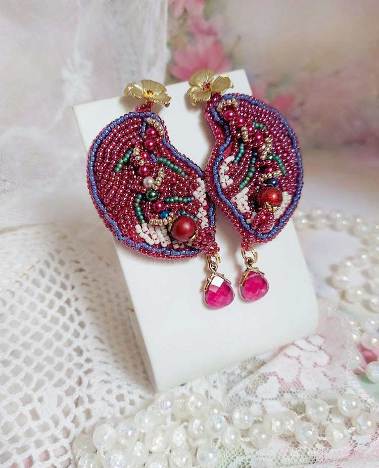 BO Enchantement d'Automne brodées avec rocailles, perles rondes nacrées et cristaux Swarovski