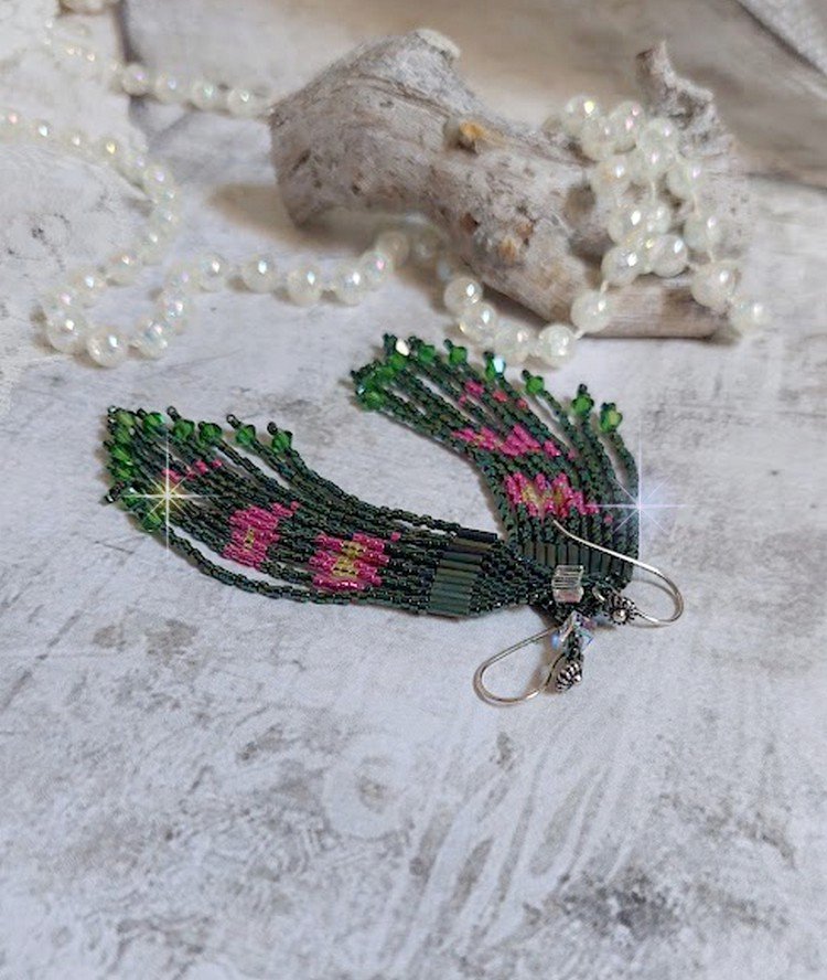 BO Evasion montées avec rocailles verres, tubes, perles cristal Swarovski et crochets d’oreilles Argent 925