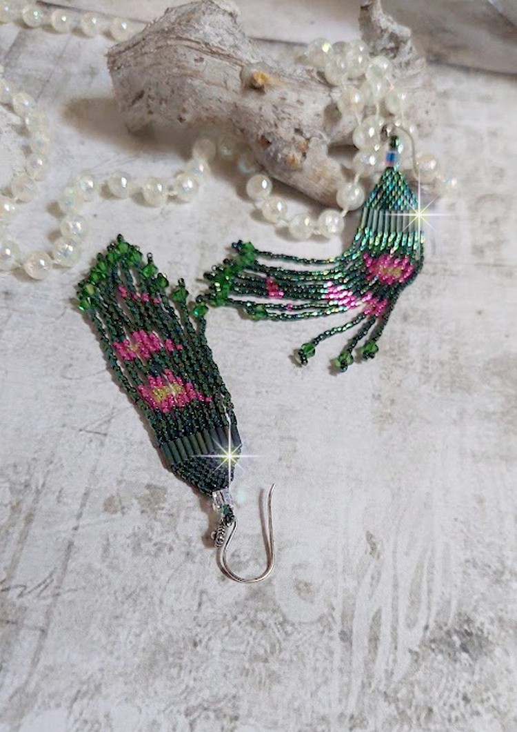 BO Evasion montées avec rocailles verres, tubes, perles cristal Swarovski et crochets d’oreilles Argent 925