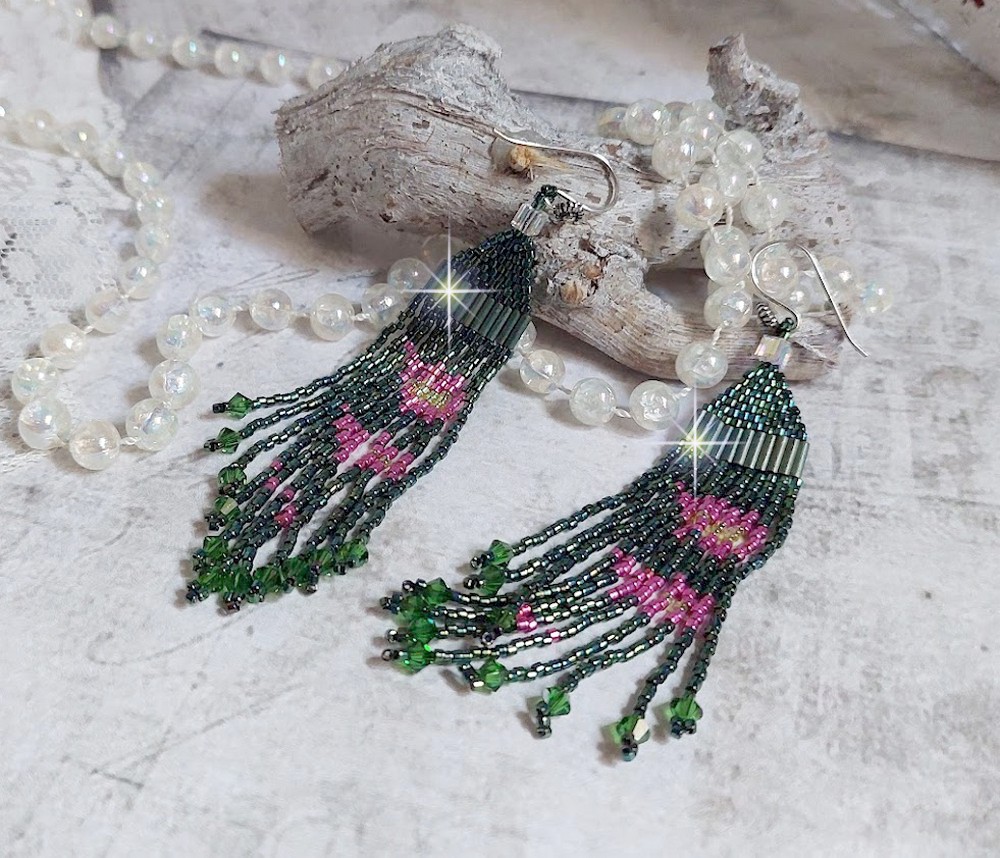 BO Evasion montées avec rocailles verres, tubes, perles cristal Swarovski et crochets d’oreilles Argent 925