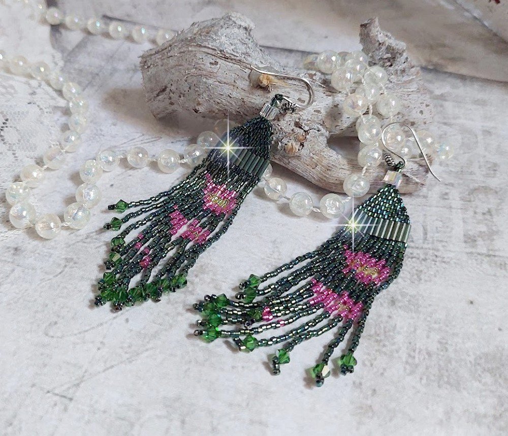 BO Evasion montées avec rocailles verres, tubes, perles cristal Swarovski et crochets d’oreilles Argent 925