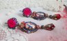 BO Marie et Jésus cabochons résine, fleurs en porcelaine, strass verre, poires facettées et crochets d'oreilles laiton
