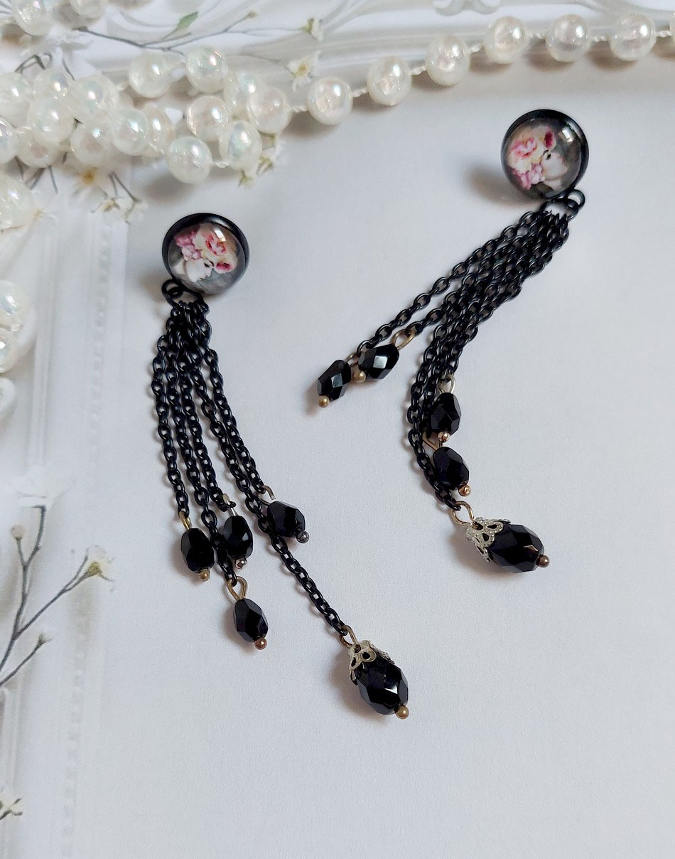 BO Ode Rose et Noire créées avec poires facettées, cabochons verres, puces et chaîne métal 