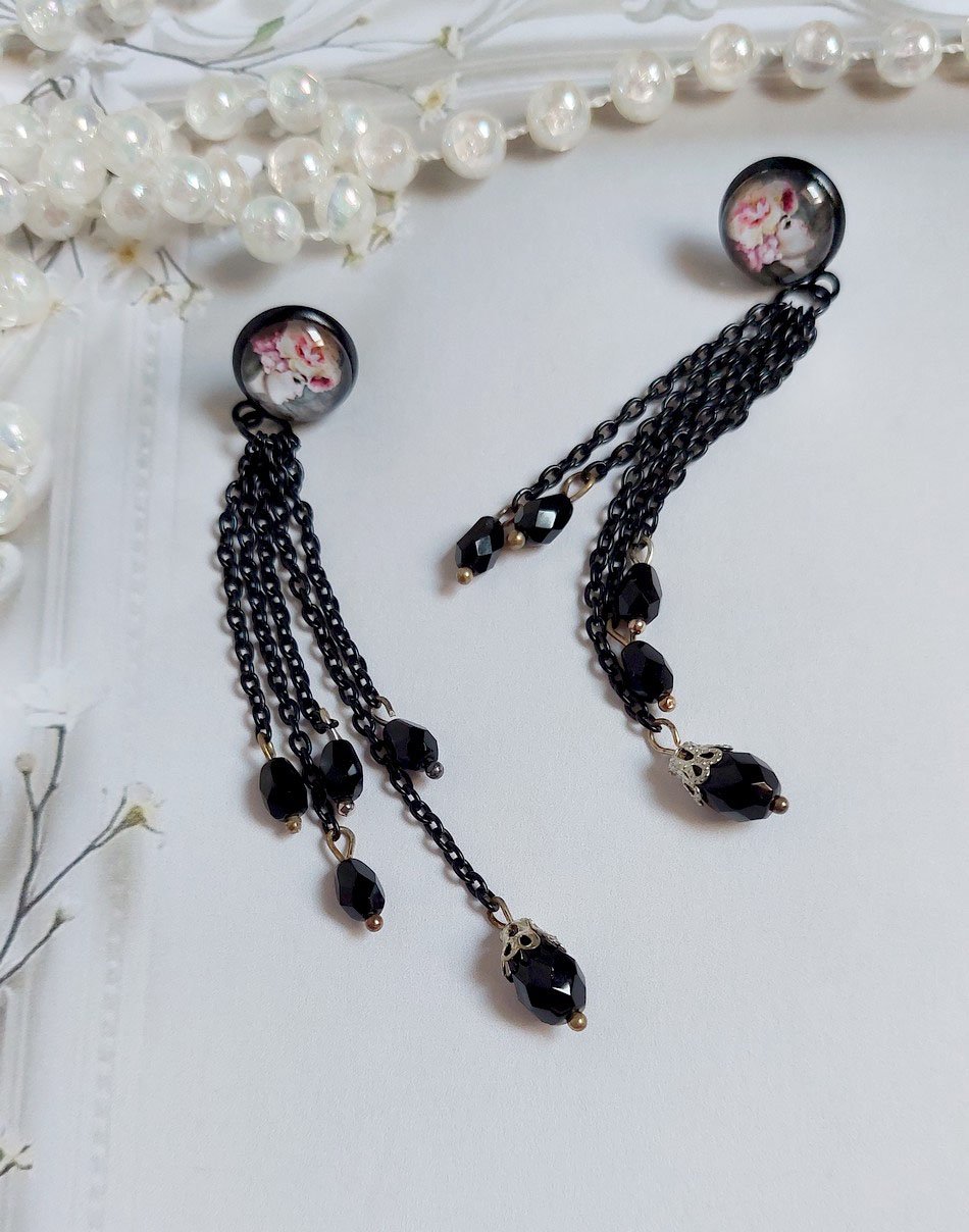 BO Ode Rose et Noire créées avec poires facettées, cabochons verres, puces et chaîne métal 