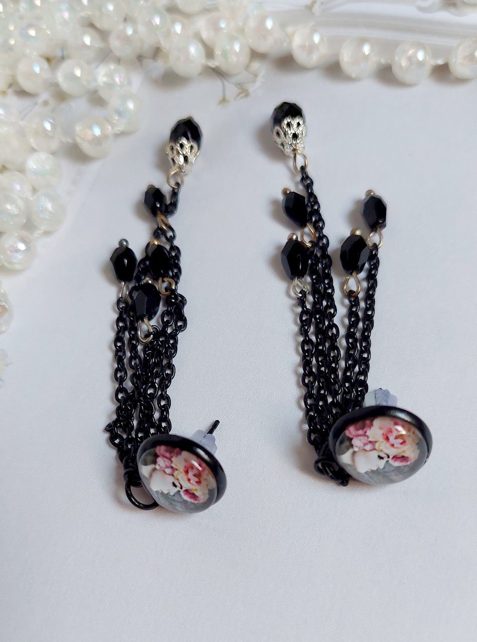 BO Ode Rose et Noire créées avec poires facettées, cabochons verres, puces et chaîne métal 