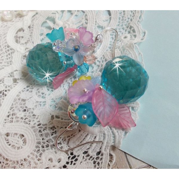 BO Ondine Bleu créées avec des cristaux de Swarovki et des fleurs en résine roses