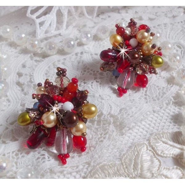 BO Printemps Color&eacute; brod&eacute;es avec des Cristaux de Swarovski, des perles en verre, des gouttes, des calottes et des rocailles.