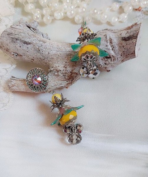 BO C&acirc;line mont&eacute;es avec perles potiron verre, facettes, coupelles, fleurs et perles cristal Swarovski