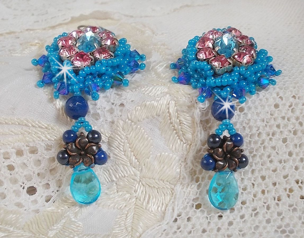 BO Belle Epoque brodées avec des Cristaux de Swarovski, des perles en métal, des perles rondes nacrées et des rocailles