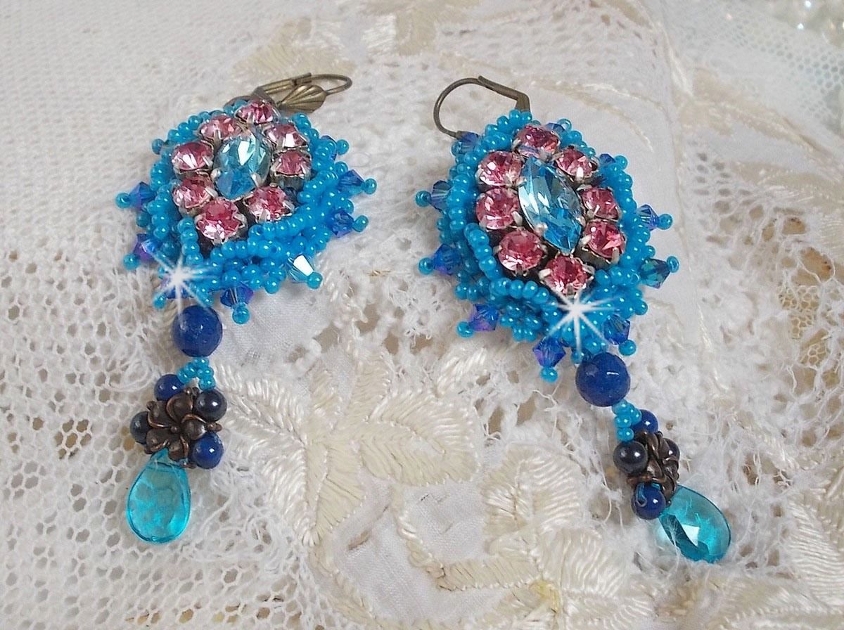BO Belle Epoque brodées avec des Cristaux de Swarovski, des perles en métal, des perles rondes nacrées et des rocailles