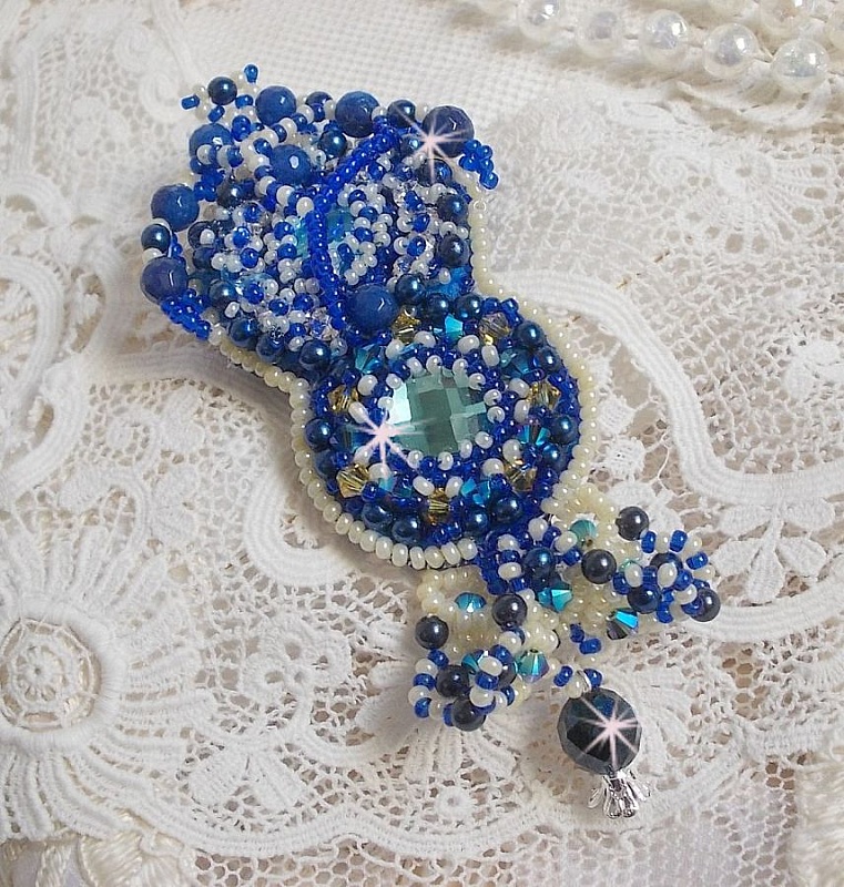 Gros Bouton Bijou Ancien Haute Couture - Cristaux Et Perles, Pièce D'occasion Unique