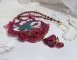 Collier Enchantement d’Automne brodé avec rocailles, rubans, rondes nacrées, toupies et perles Cristal Swarovski