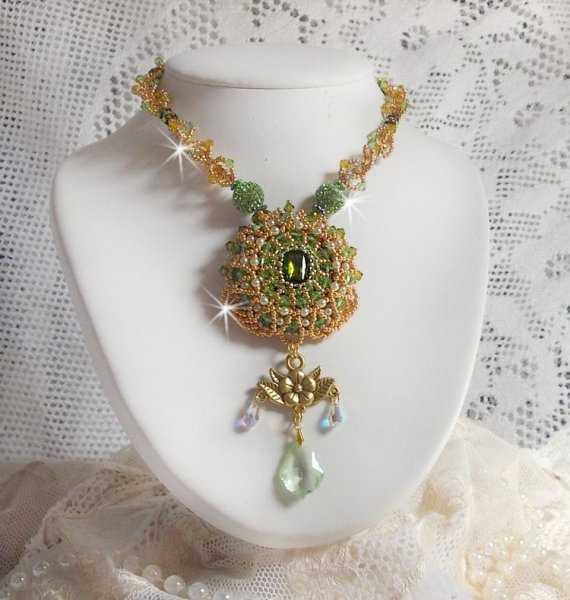 Collier Garden Party brodé avec cabochon rectangulaire vintage des années 1960, chatons, rondes plasticines et perles Cristal Swarovski