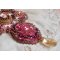 Collier plastron Crystal Majestic Haute-Couture avec des cabochons, toupies en Crystal de Swarovski, des perles en verre et des rocailles de haute qualité