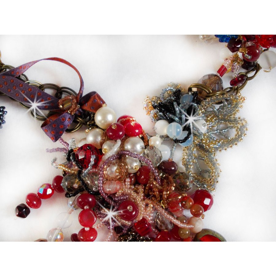 Collier Printemps Coloré avec des cristaux de Swarovski, et des perles diverses