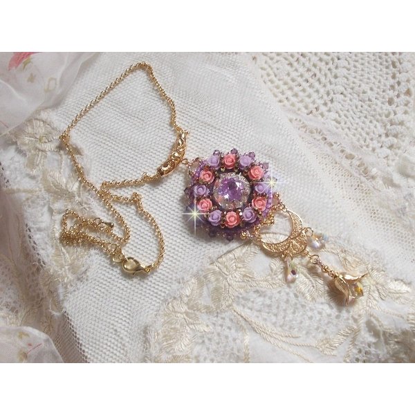  Pendentif Glace Purple brod&eacute; avec perles verre de boh&egrave;me, rocailles Miyuki japonaises, accessoires en laiton perles Cristal Swarovski