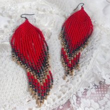 BO Tourbillons de Rouge créées avec des billes de qualité et des crochets de couleur noire en laiton