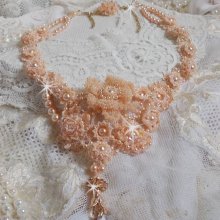 Collier Idylle Beauté Haute-Couture, rien que des perles nacrées de Swarovski et perles de rocailles 